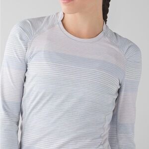 Lululemon Think Fast LS Cuffins Thumbholes Side Zip Pocket Gray Stripe